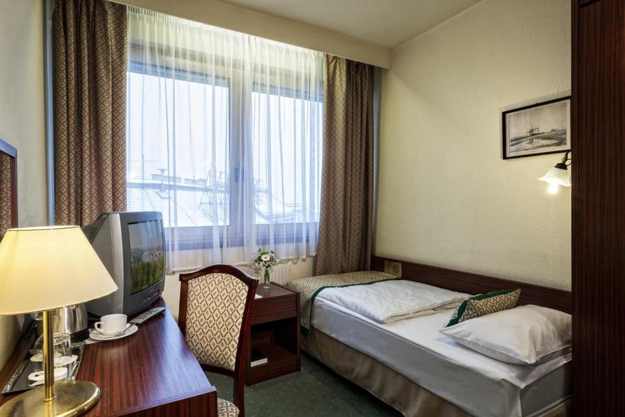 Danubius Hotel Hungaria City Center Budapest Esterno foto