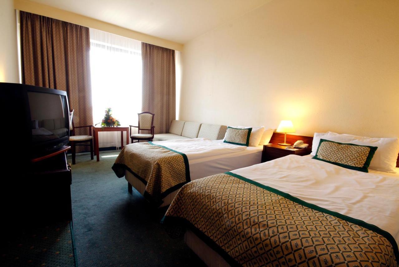 Danubius Hotel Hungaria City Center Budapest Camera foto