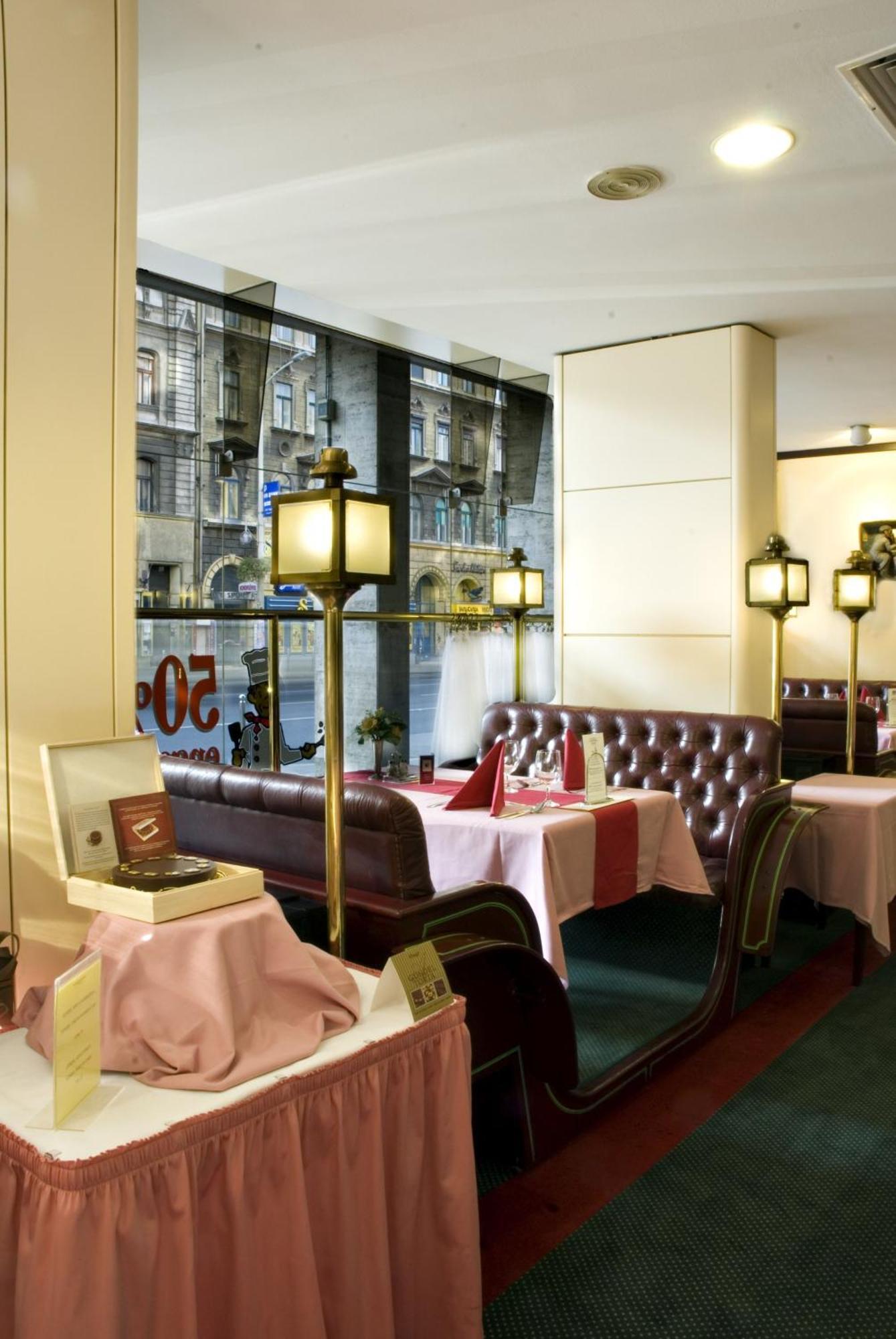 Danubius Hotel Hungaria City Center Budapest Ristorante foto