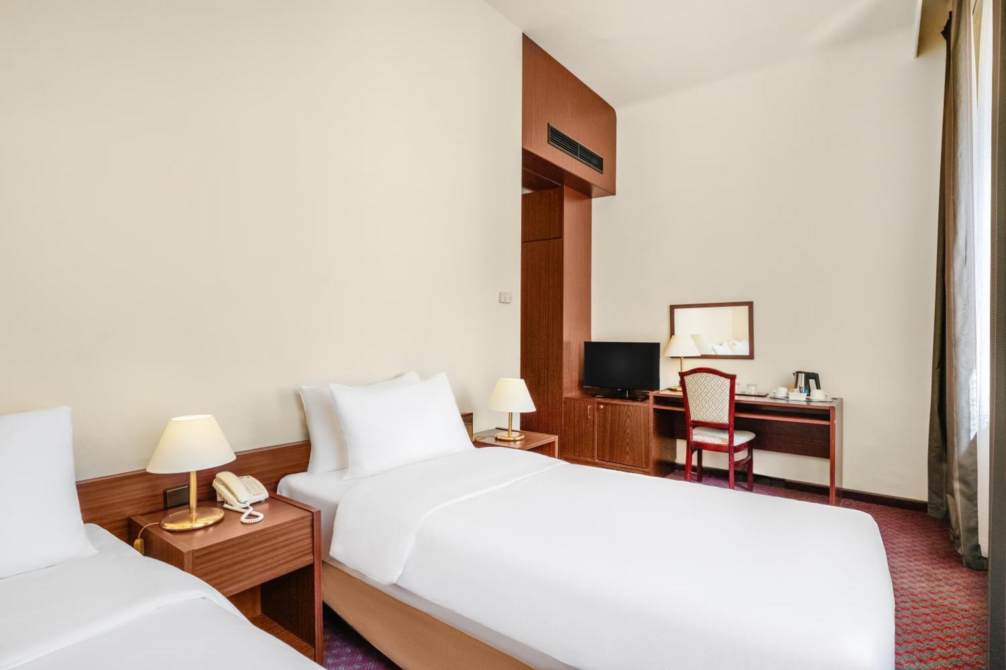 Danubius Hotel Hungaria City Center Budapest Camera foto